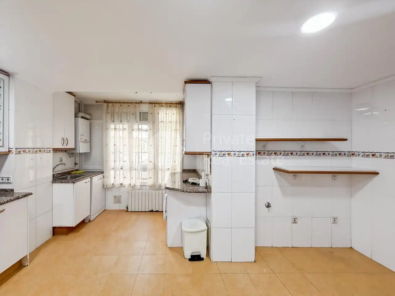 Cocina de Piso de alquiler en Majadahonda con Aire acondicionado, Calefacción y Parquet