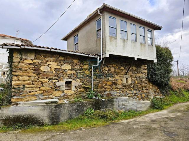 Casa-chalet en Venta en Cartelle