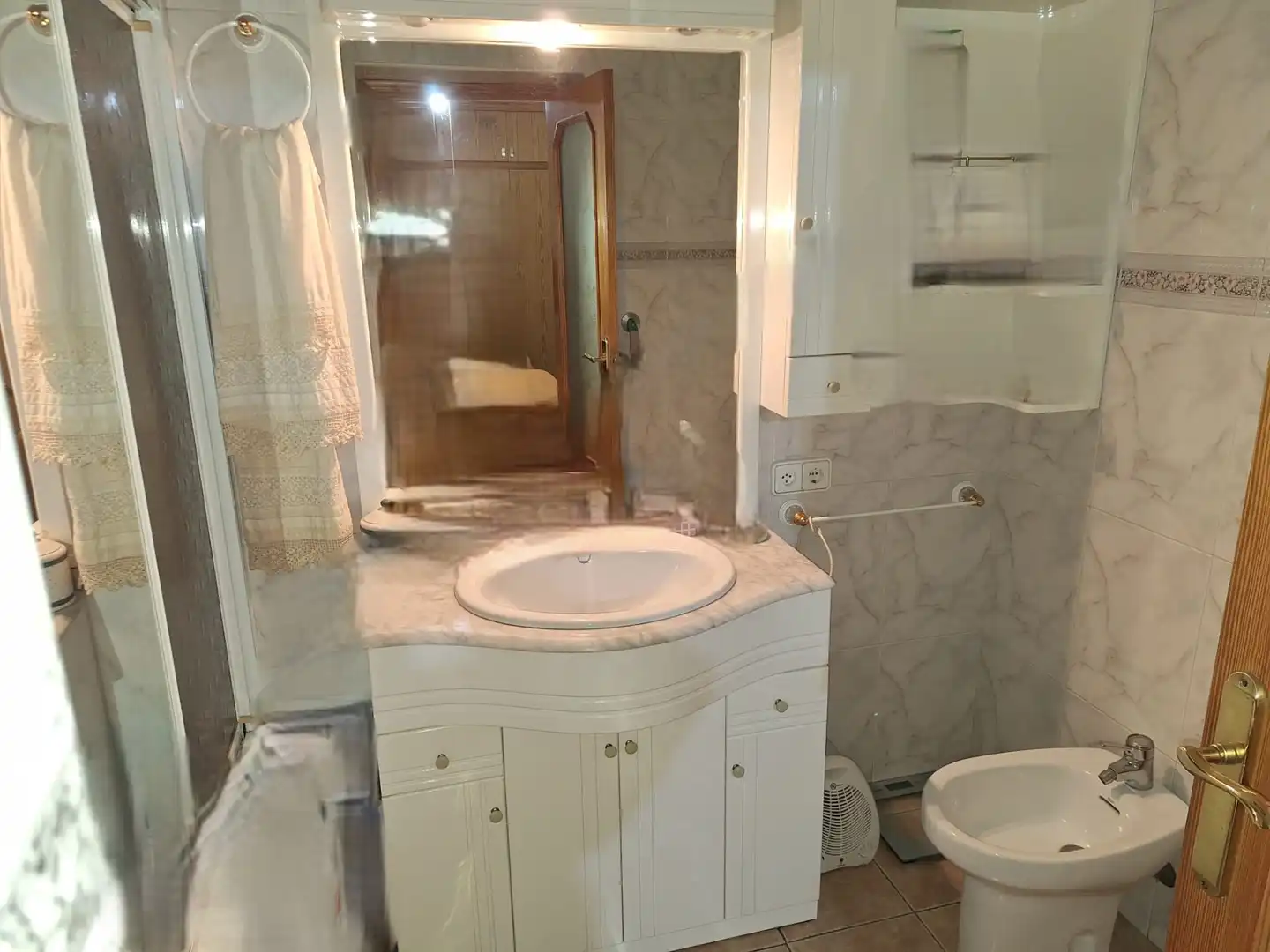Bathroom of Houses for sale in San Vicente del Raspeig / Sant Vicent del Raspeig  with Air Conditioner, Terrace and Storage room