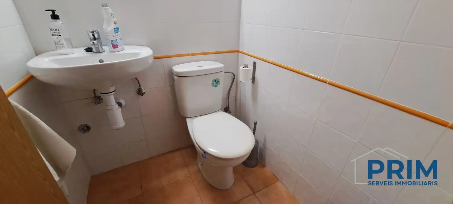 Badezimmer von Geschaftsraum zur Miete in Reus mit Klimaanlage