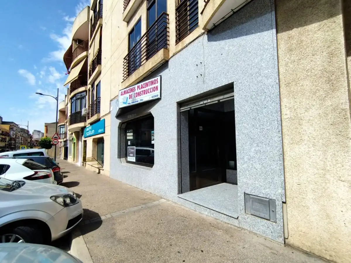 Local comercial en venda a Calle Calle Sor Valentina Mirón, 55, puerta, imagen 2