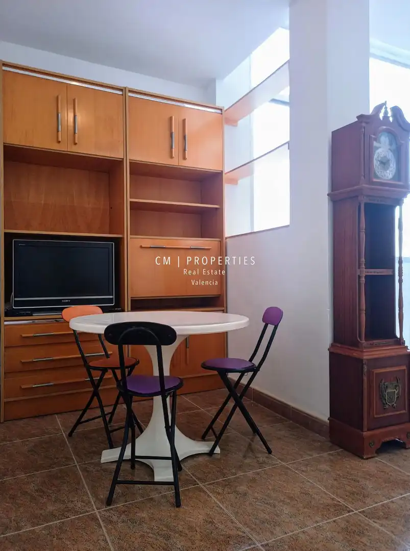 Bedroom of Flat for rent in Valencia  with Air Conditioner, Heating and Terrace