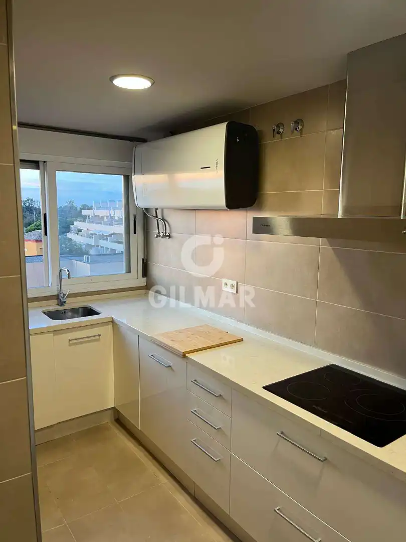 Küche von Wohnung zur Miete in El Puerto de Santa María mit Klimaanlage, Heizung und Terrasse
