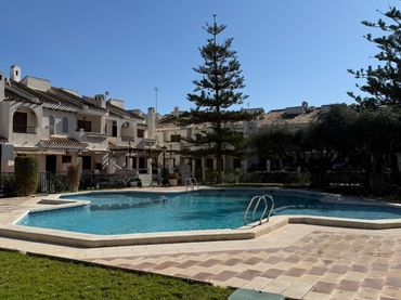 Apartment mit Pool zum Verkauf in calle Alguazas esquina calle Bullas