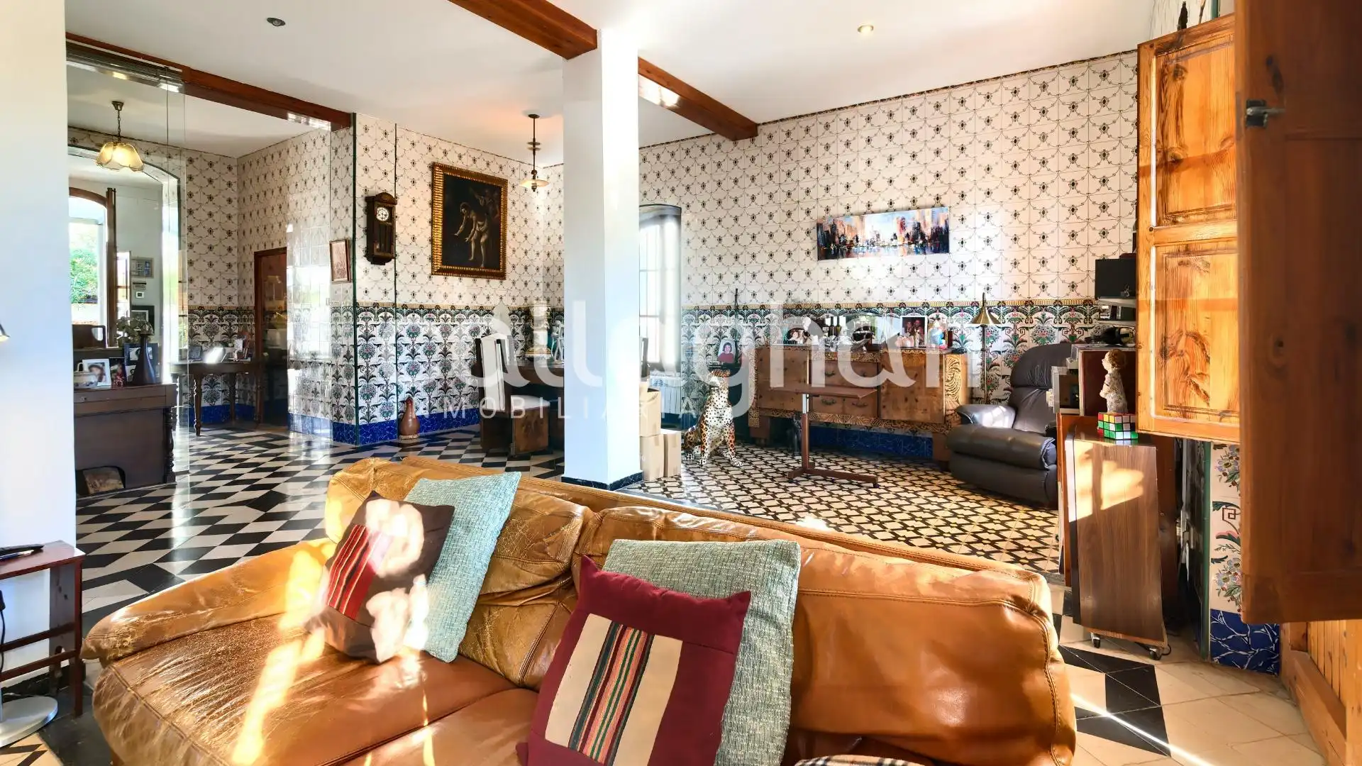 Sala d'estar de Casa o xalet en venda en Manises amb Aire condicionat, Calefacció i Jardí privat