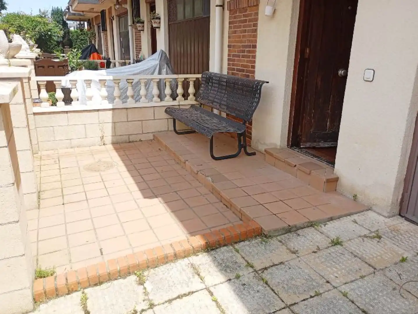 Terrasse von Einfamilien-Reihenhaus zum Verkauf in Reocín mit Heizung und Terrasse