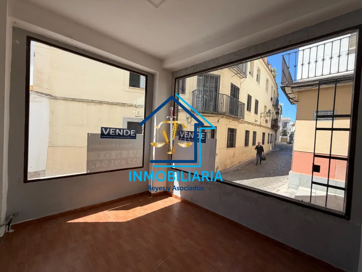 Vista exterior de Local en venta en Córdoba con Aire acondicionado
