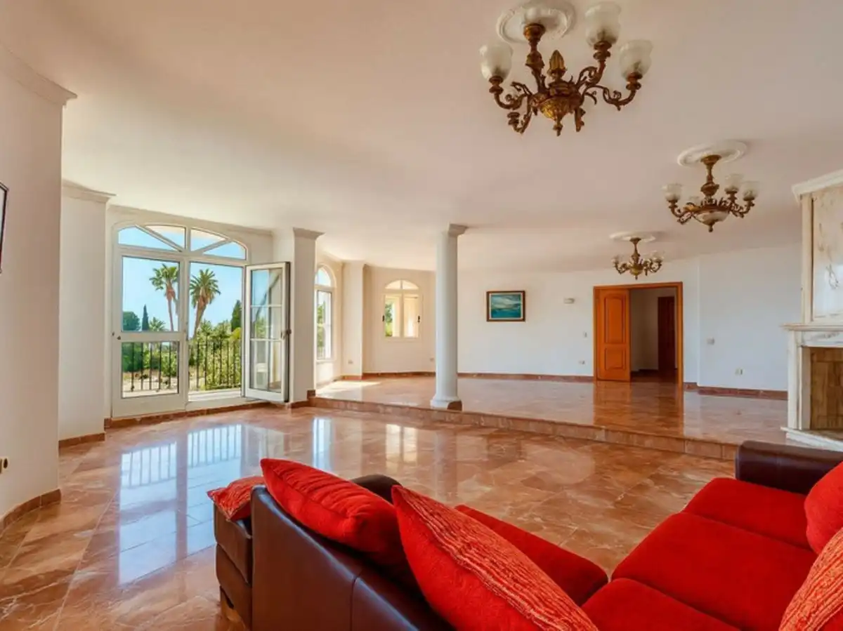 Sala d'estar de Casa o xalet en venda en Benalmádena amb Traster i Piscina