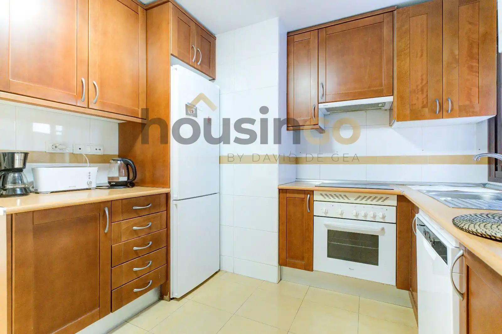 Cuina de Pis de lloguer en Madrid amb Aire condicionat, Calefacció i Parquet