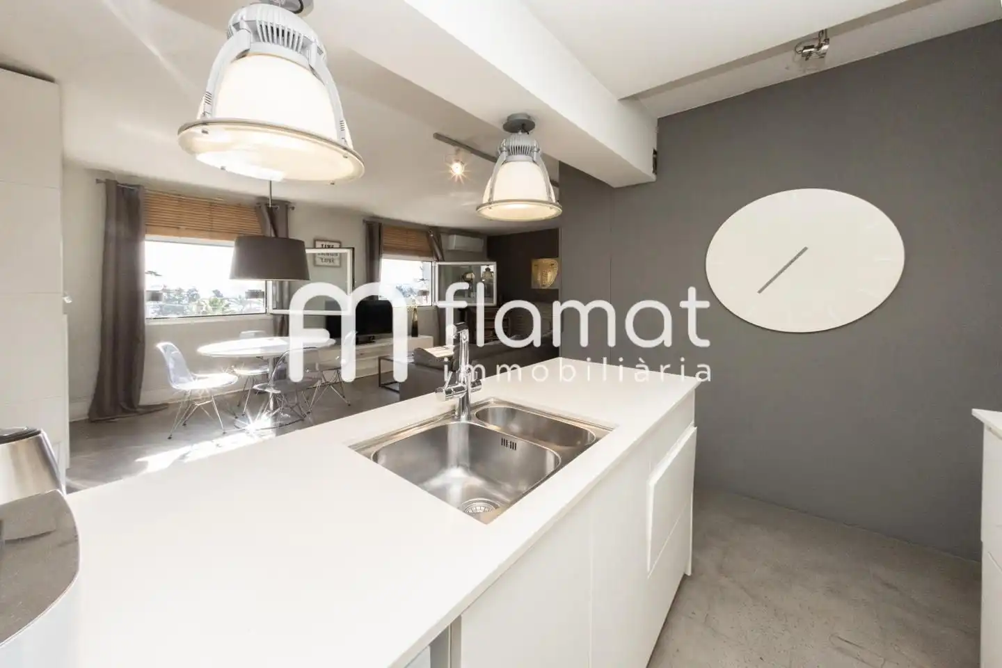 Cocina de Piso en venta en  Barcelona Capital con Aire acondicionado