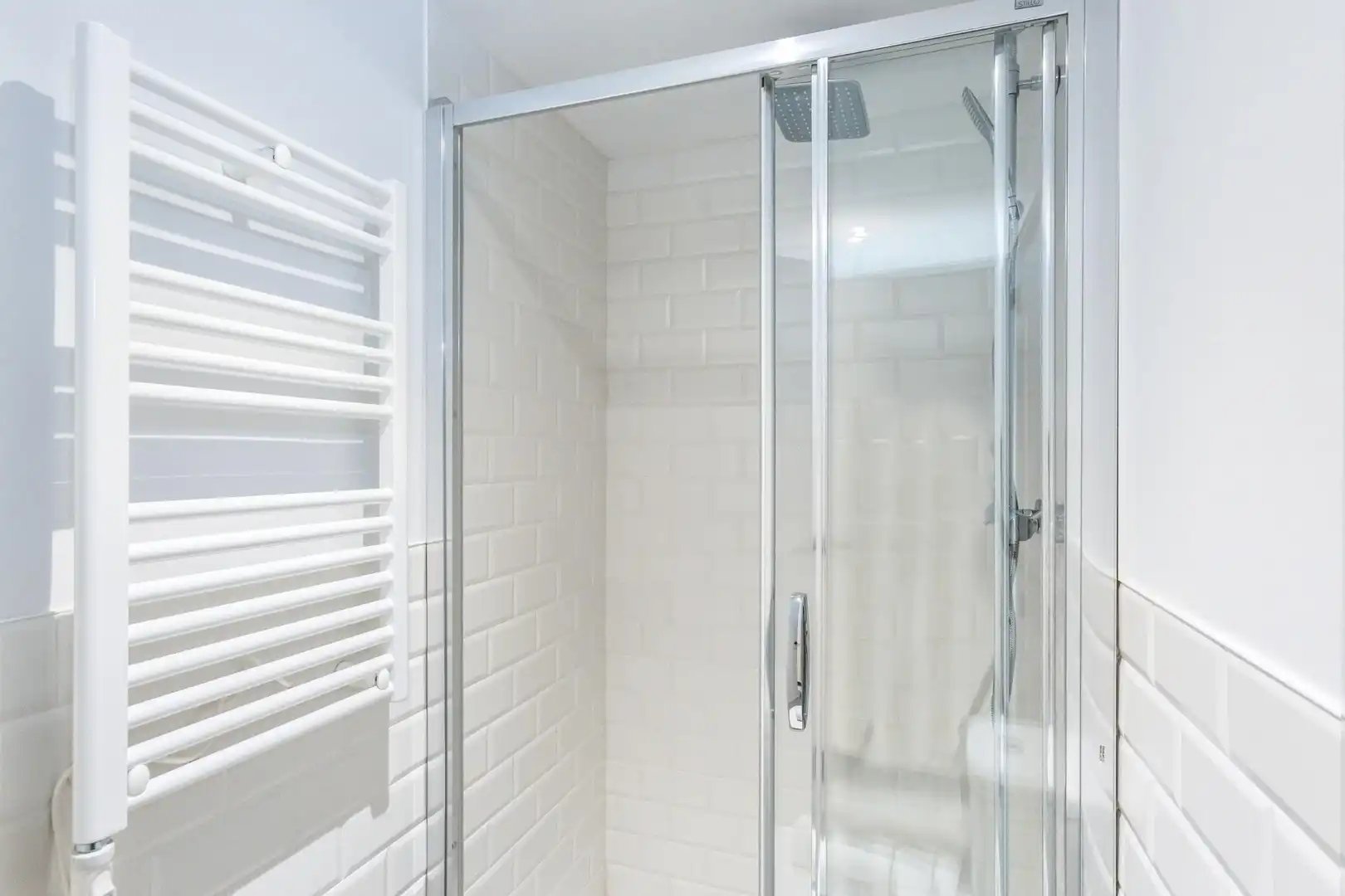Bathroom of Apartments for rent in Carme - Vistalegre