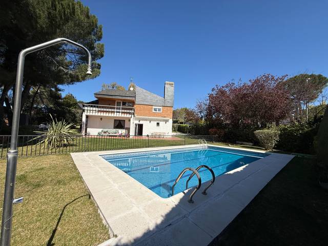 Casa-chalet en Venta en Calle Chueca en La Chopera