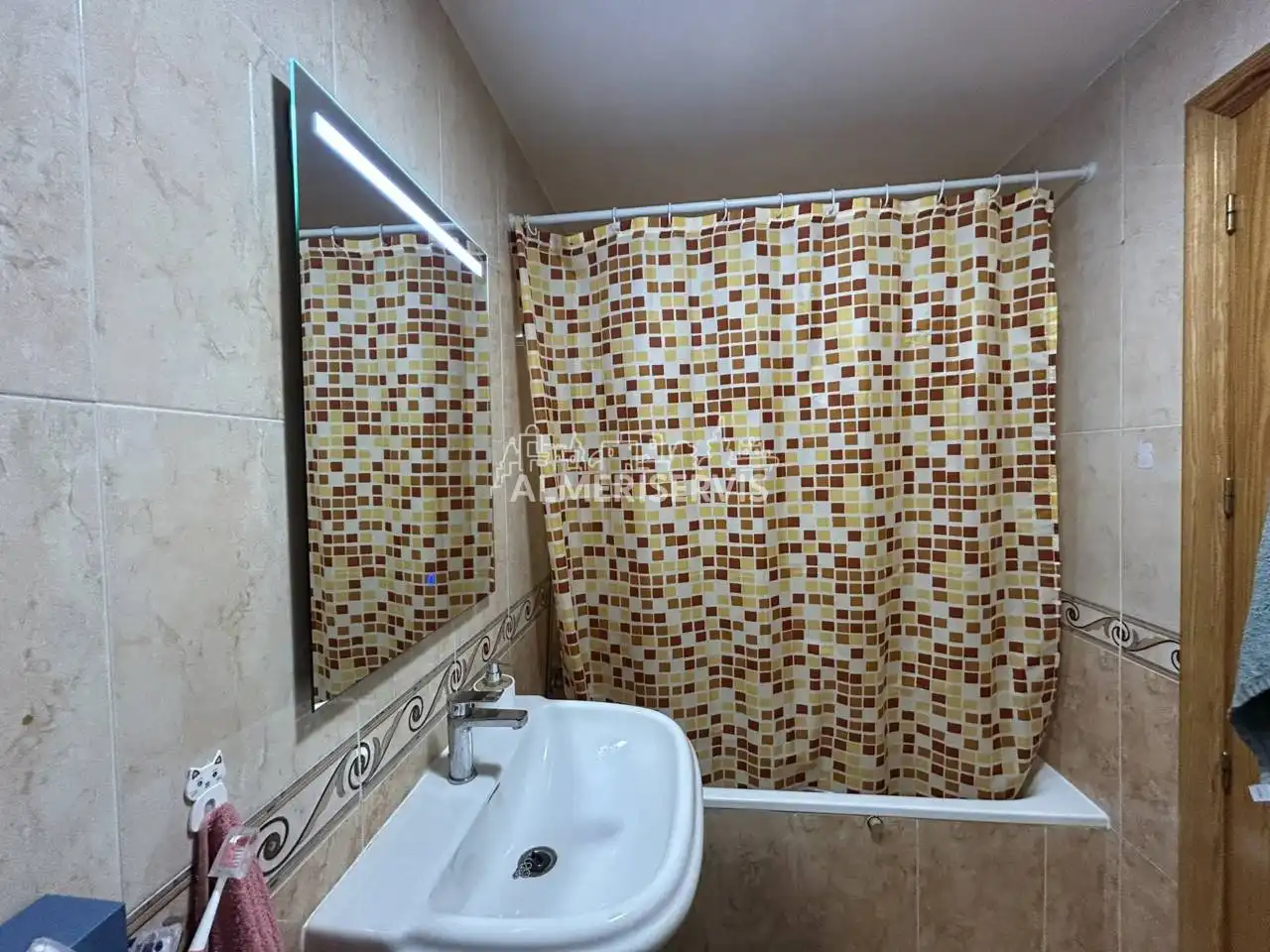 Baño de Piso en venta en Roquetas de Mar