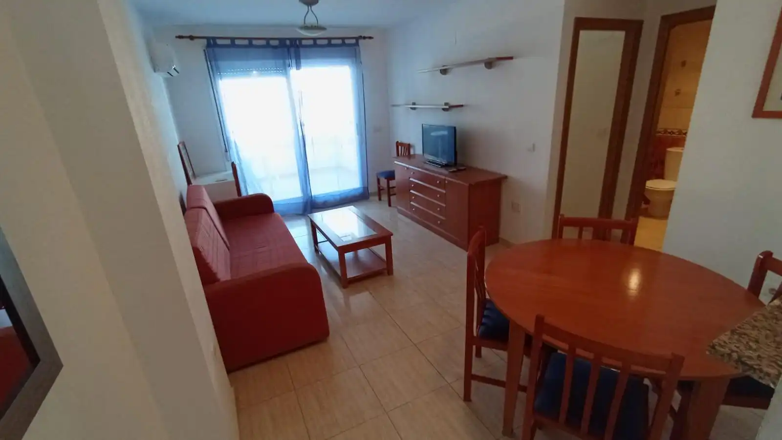 Sala d'estar de Apartament en venda en Oropesa del Mar / Orpesa amb Aire condicionat, Terrassa i Moblat