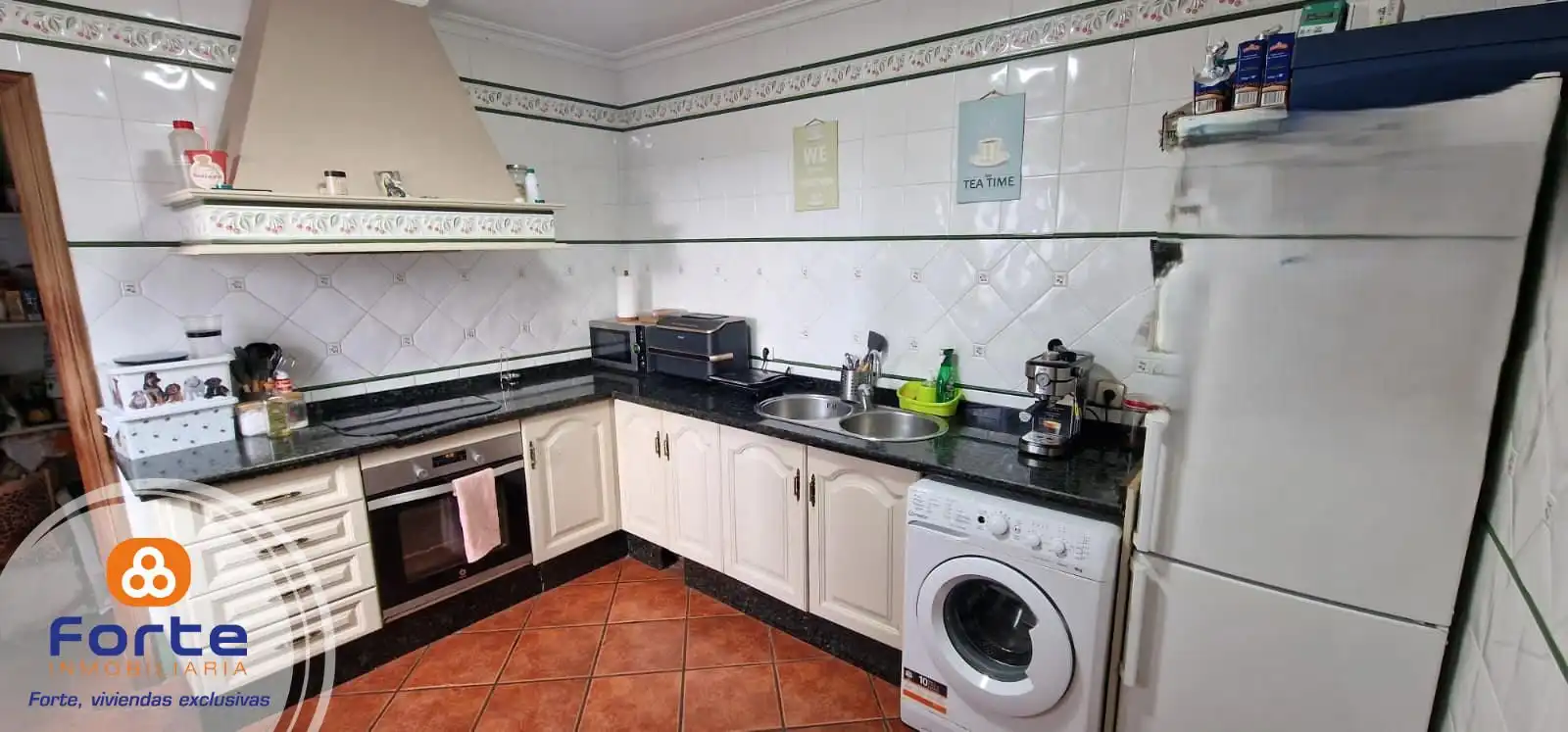 Kitchen of Flat for sale in Córdoba  with Air Conditioner