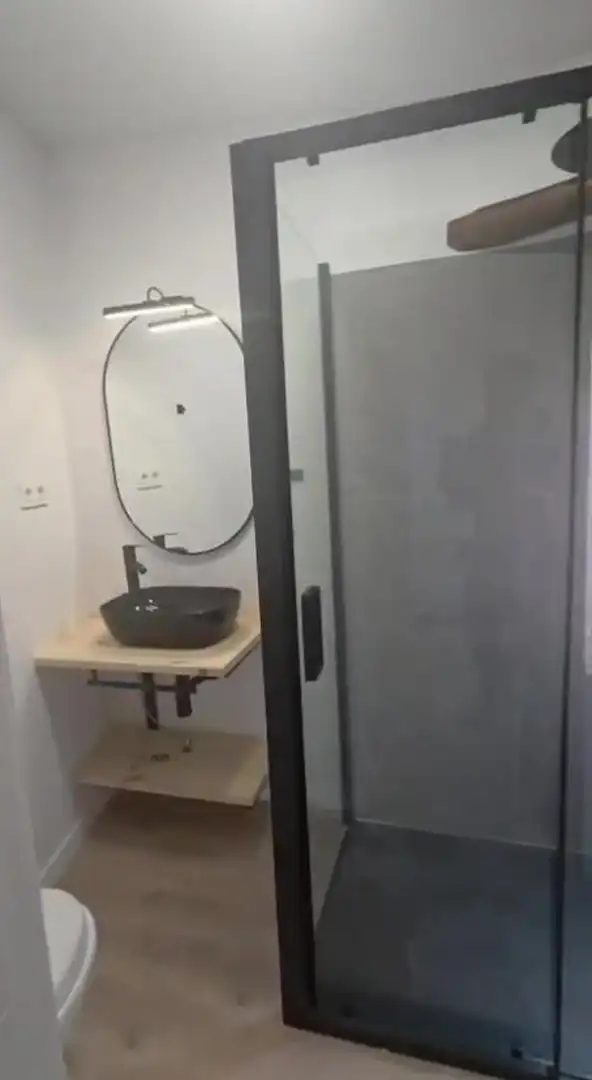 Baño de Piso en venta en Cudillero con Horno