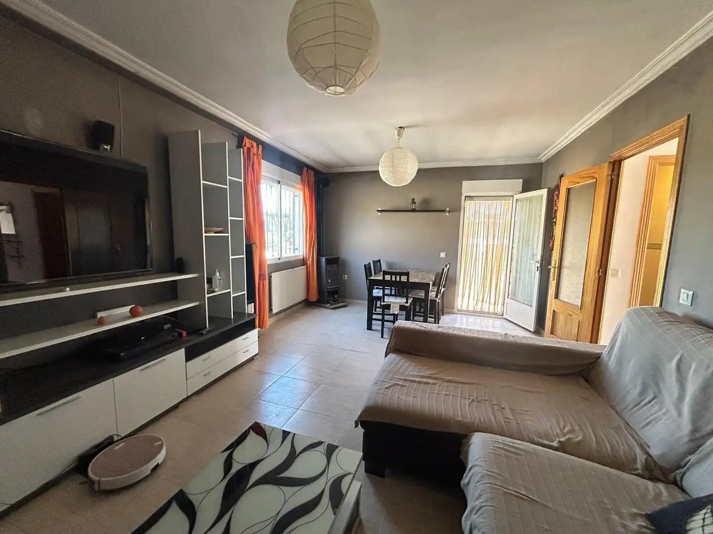 Sala de estar de Casa adosada en venta en Corpa con Calefacción