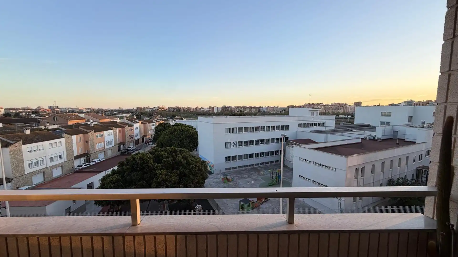 Flat for sale in Ausias March