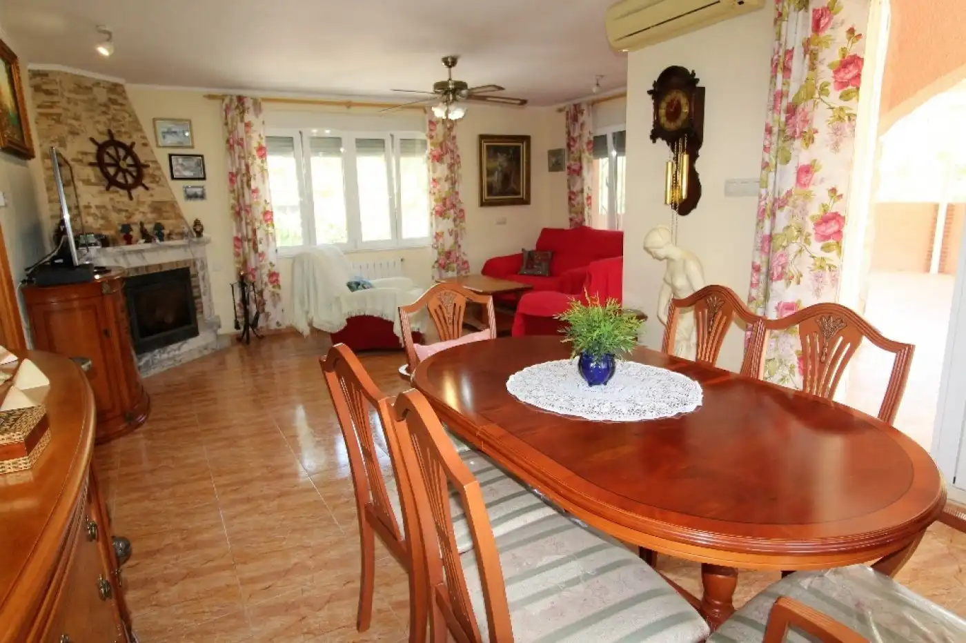 Chalet con piscina en venta en Los Balcones - Los Altos, imagen 8
