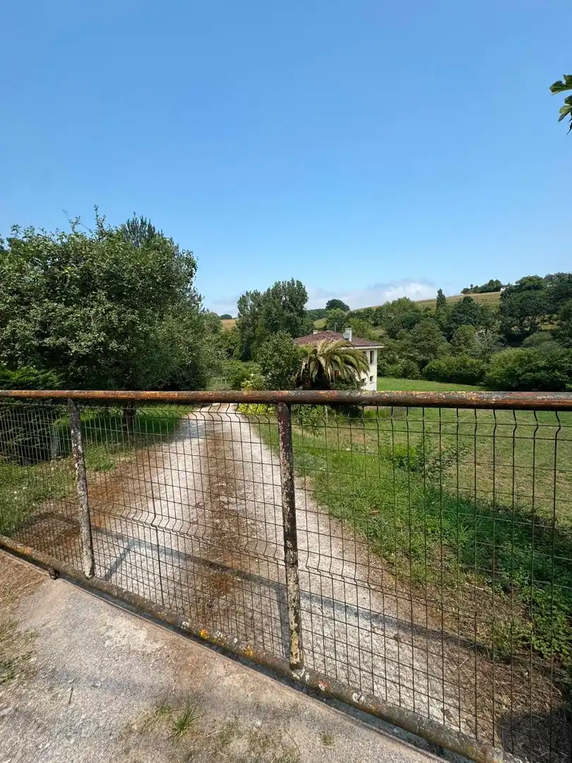 House with garden for sale in Villaviciosa - Amandi