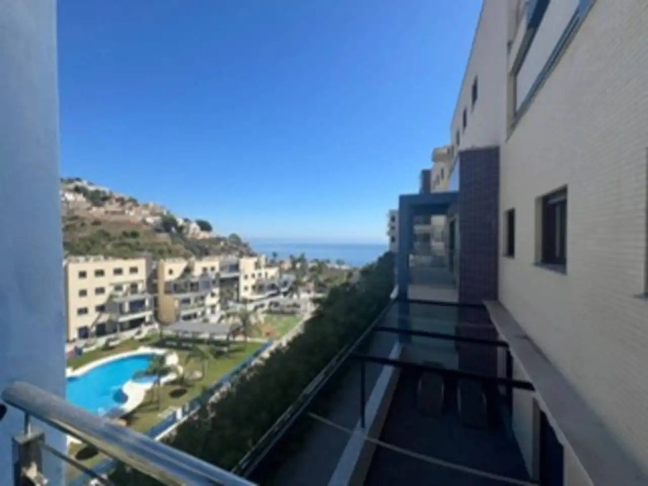 Vista exterior de Apartament de lloguer en Almuñécar amb Terrassa i Piscina comunitària