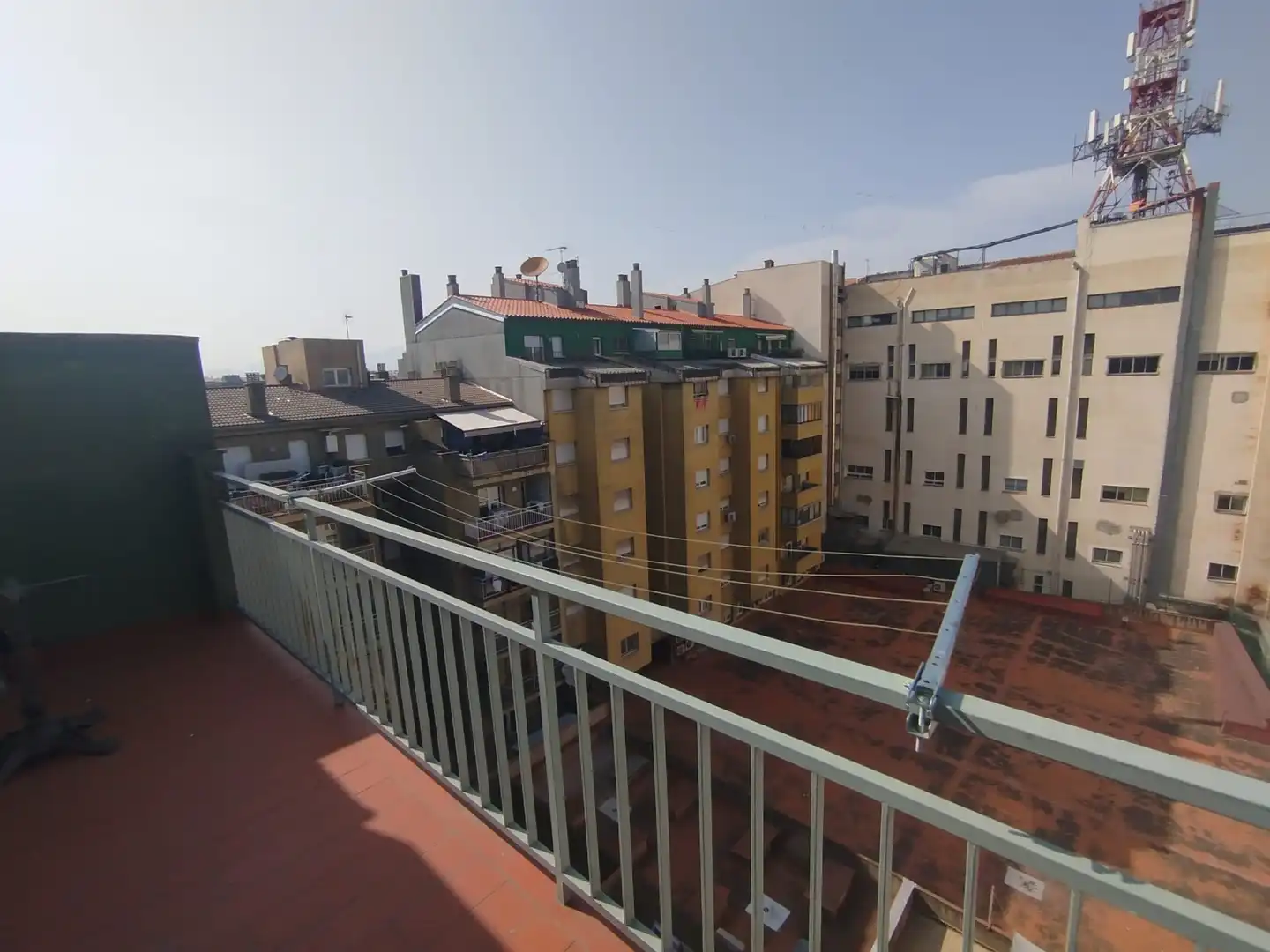 Àtic de lloguer a EMILI GRAHIT, Eixample Nord