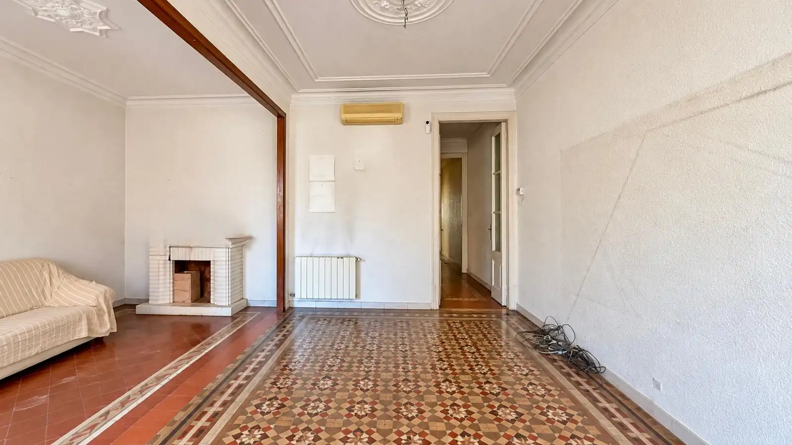 Wohnung mit Terrasse zum Verkauf in Carrer de Girona, imagen 5