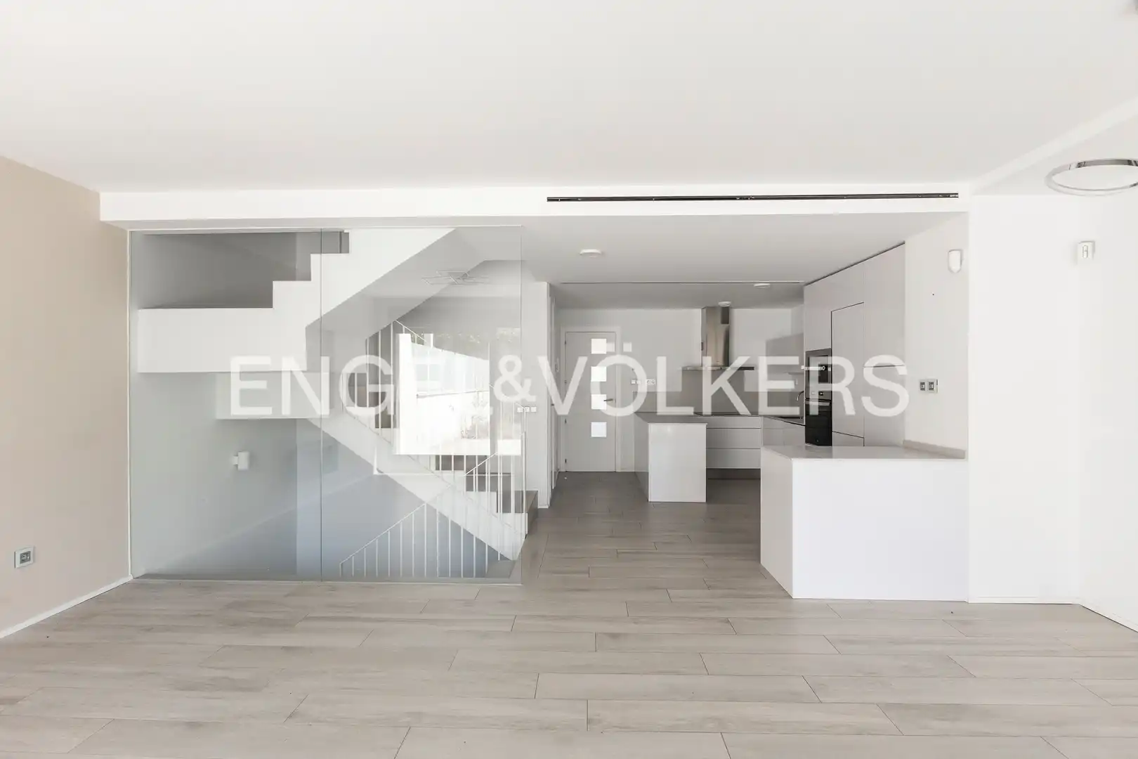 Casa adosada en venta en Tres Cantos con Aire acondicionado, Calefacción y Jardín privado