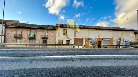 VILLAQUEJIDA: ESPECTACULAR CASA CON 4000 METROS DE TERRENO!!