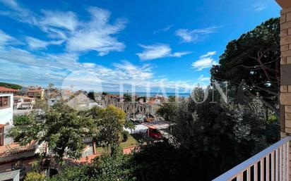 Jardí de Casa o xalet en venda en El Masnou amb Terrassa, Piscina i Balcó