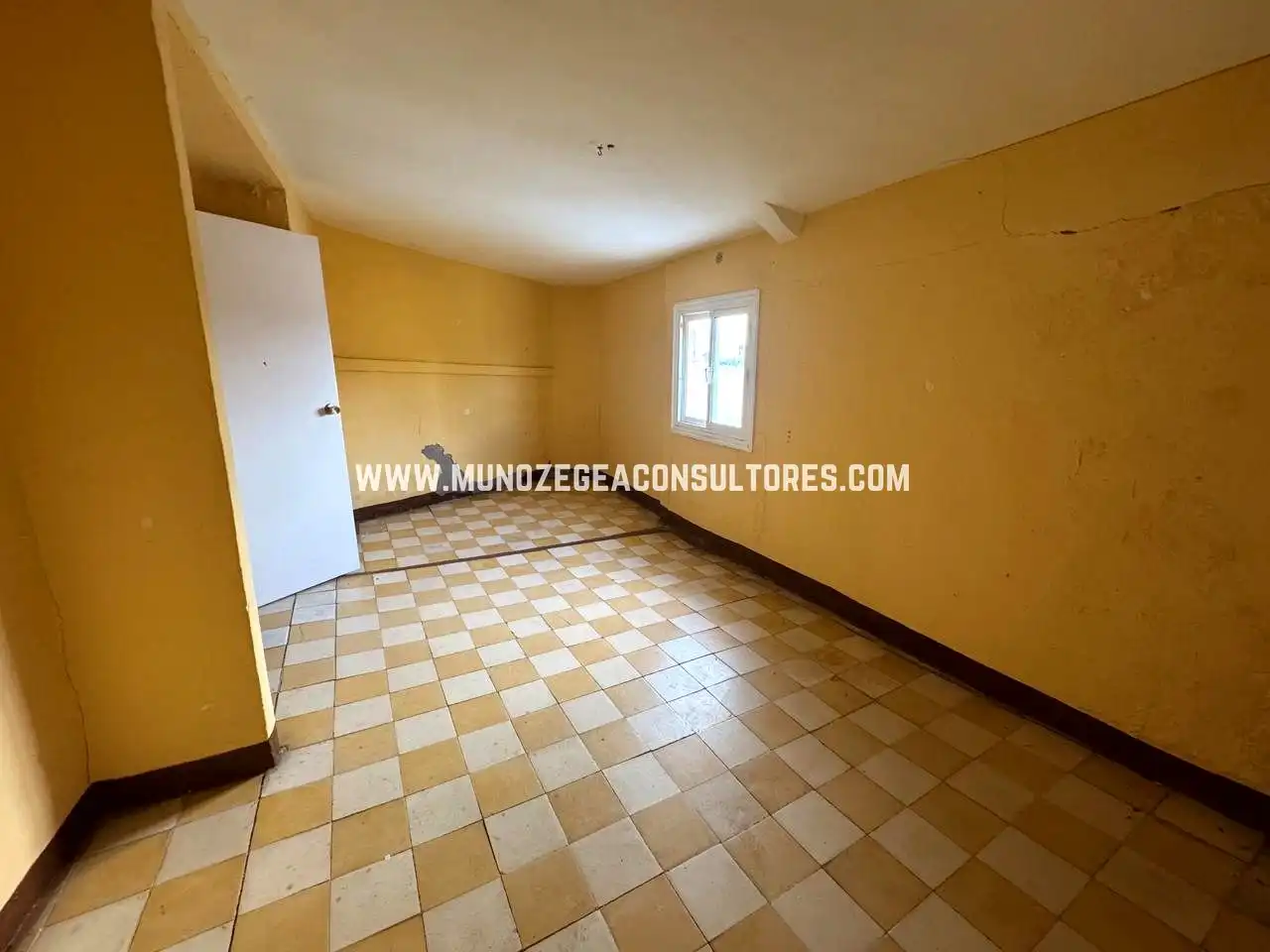 Bedroom of Houses for sale in Puente Genil