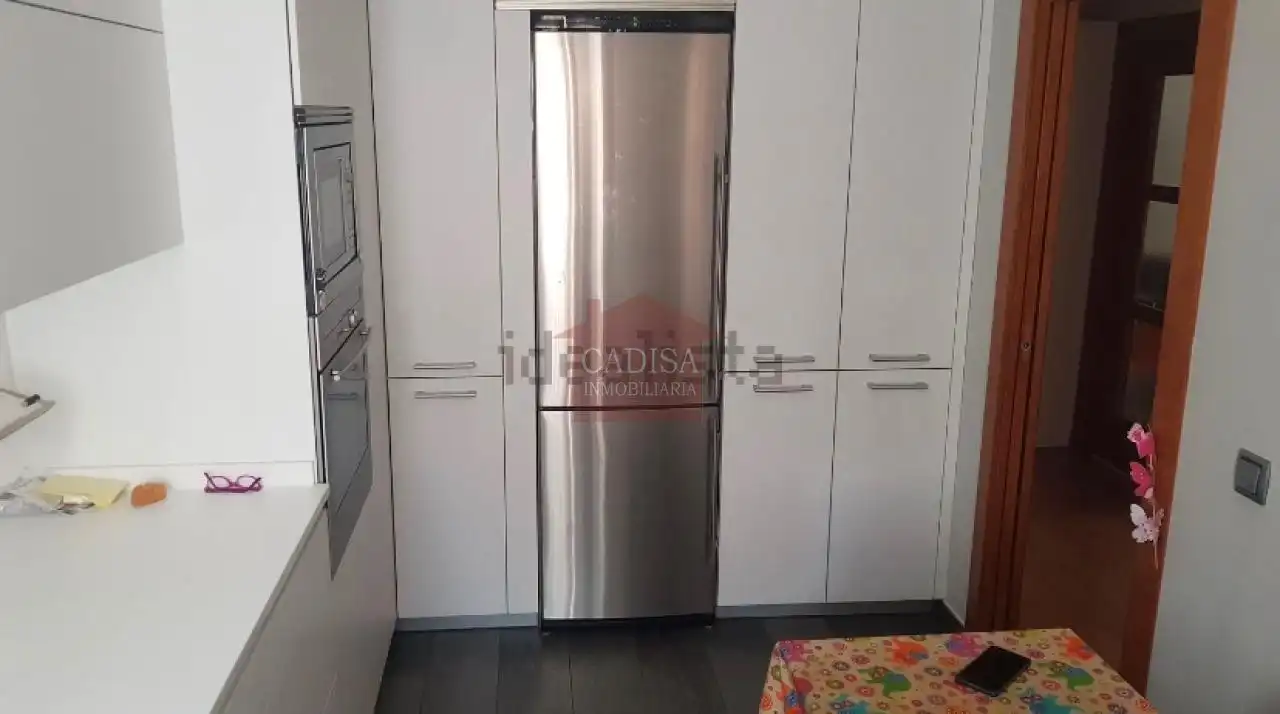 Cocina de Piso de alquiler en Salamanca con Aire acondicionado, Calefacción y Piscina