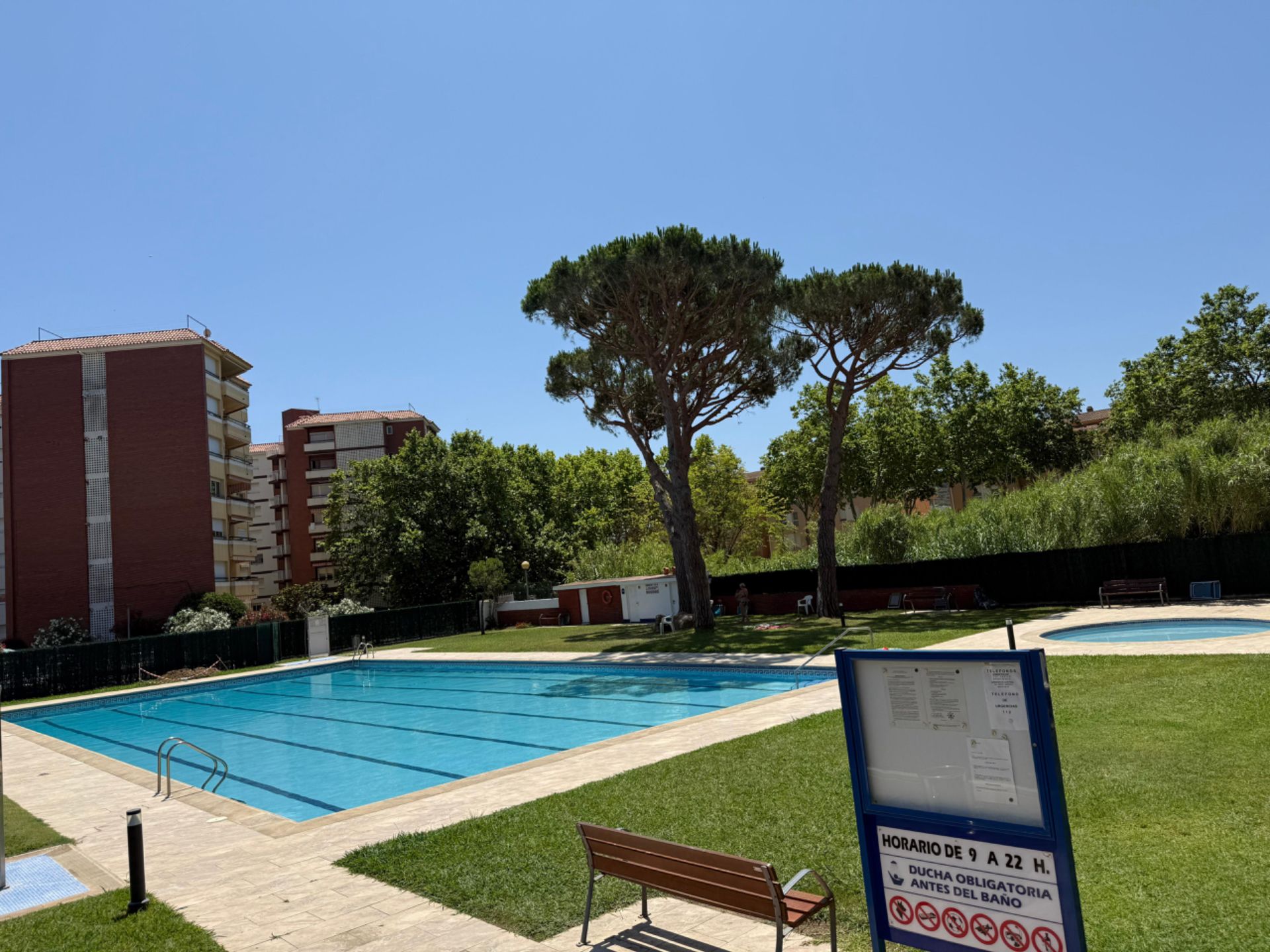 Piscina de Pis de lloguer en Castell-Platja d'Aro amb Piscina, Moblat i Forn