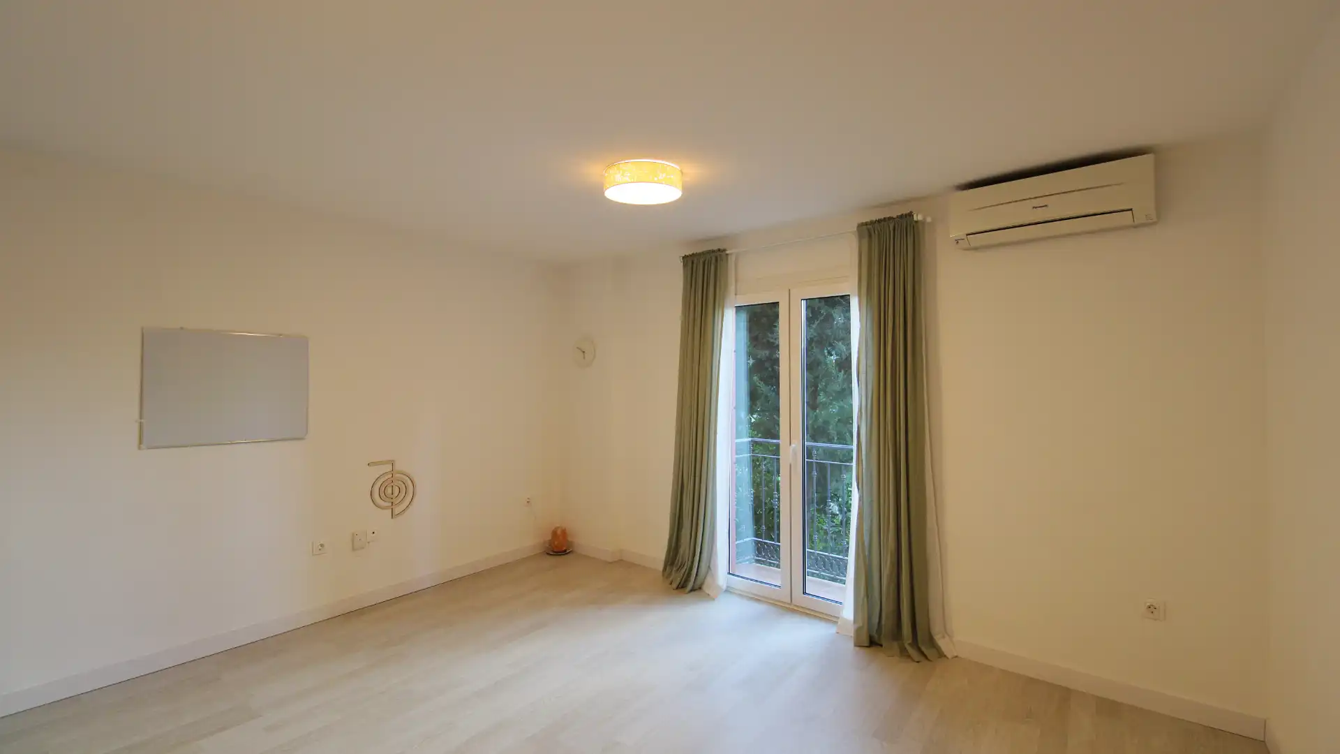 Bedroom of Flat for sale in Alhaurín de la Torre  with Air Conditioner, Parquet flooring and Terrace