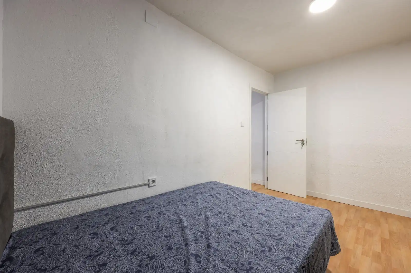 Habitación de Piso en venta en Madrid con Calefacción y Amueblado