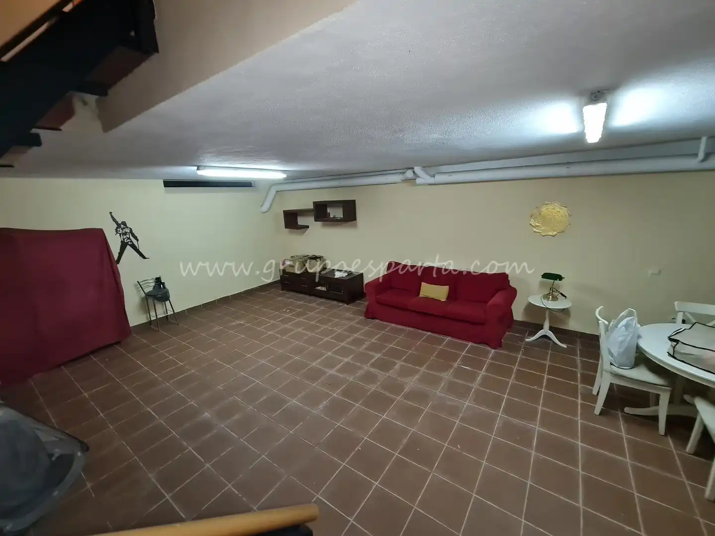 Casa adosada en venta en Huévar del Aljarafe con Aire acondicionado, Jardín privado y Terraza