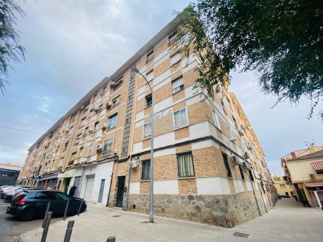 Exterior view of Flat for sale in  Toledo Capital  with Air Conditioner and Heating