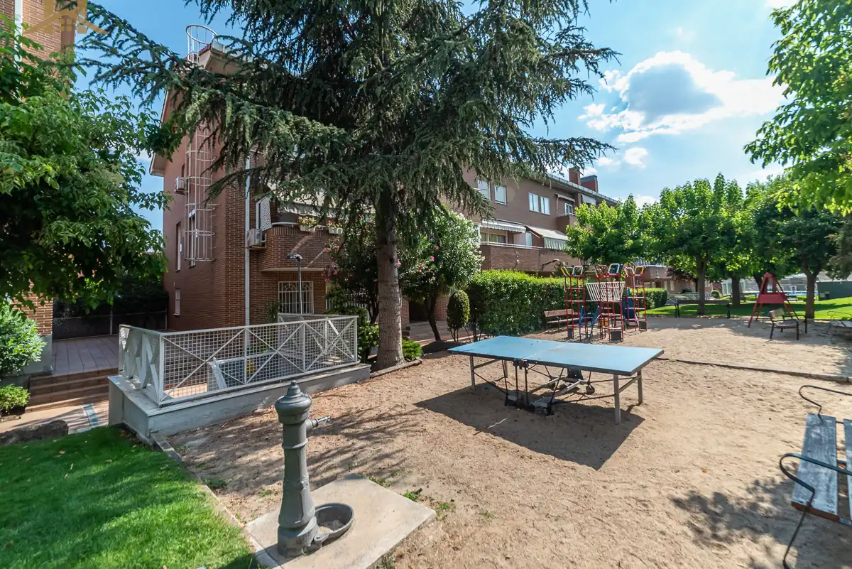 Terrasse von Wohnungen zum Verkauf in Alcorcón mit Klimaanlage, Heizung und Schwimmbad