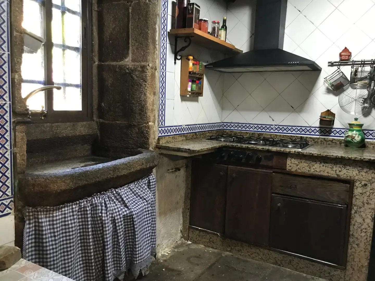 Cocina de Finca rústica en venta en Rois con Calefacción y Piscina