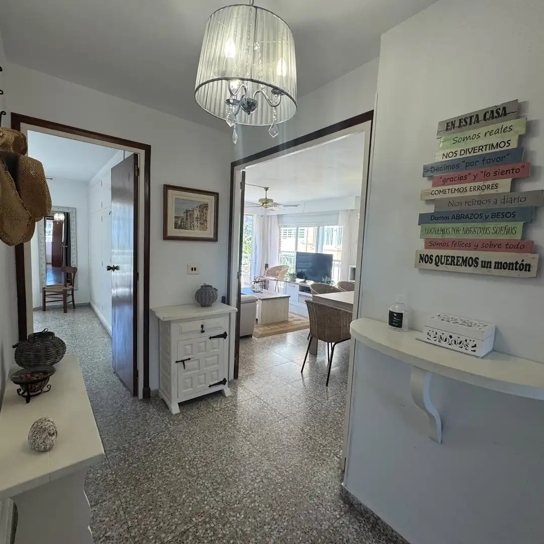 Apartamento de alquiler en El Campello con Terraza, Amueblado y Horno