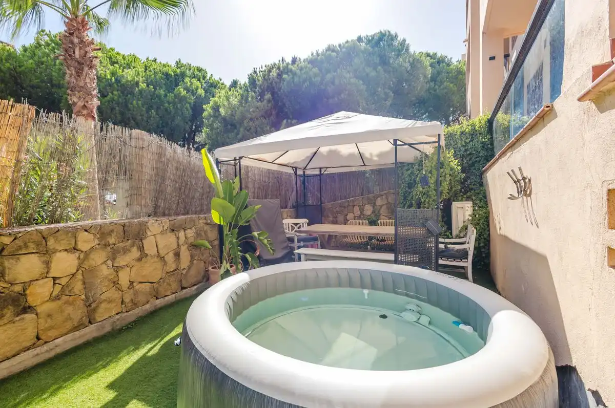 Terrace of Ground floor for sale in Marbella  with Air Conditioner, Heating and Private garden