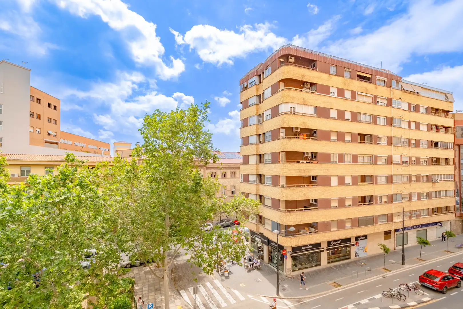 Vista exterior de Piso en venta en Valencia con Aire acondicionado, Calefacción y Horno
