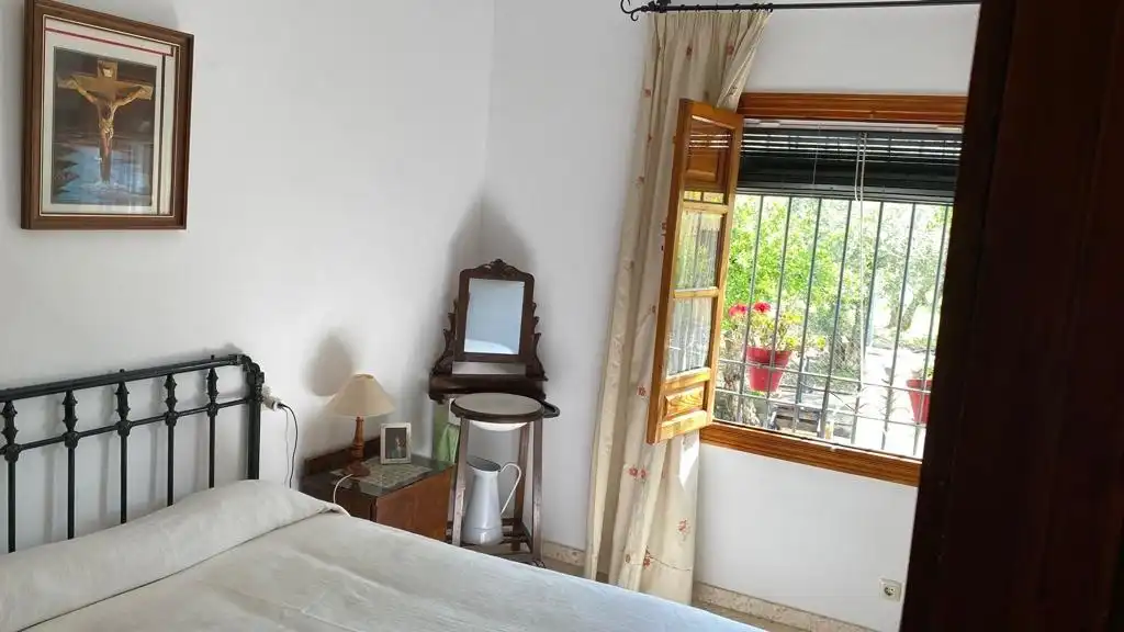 Habitación de Finca rústica en venta en Baena con Jardín privado, Terraza y Piscina