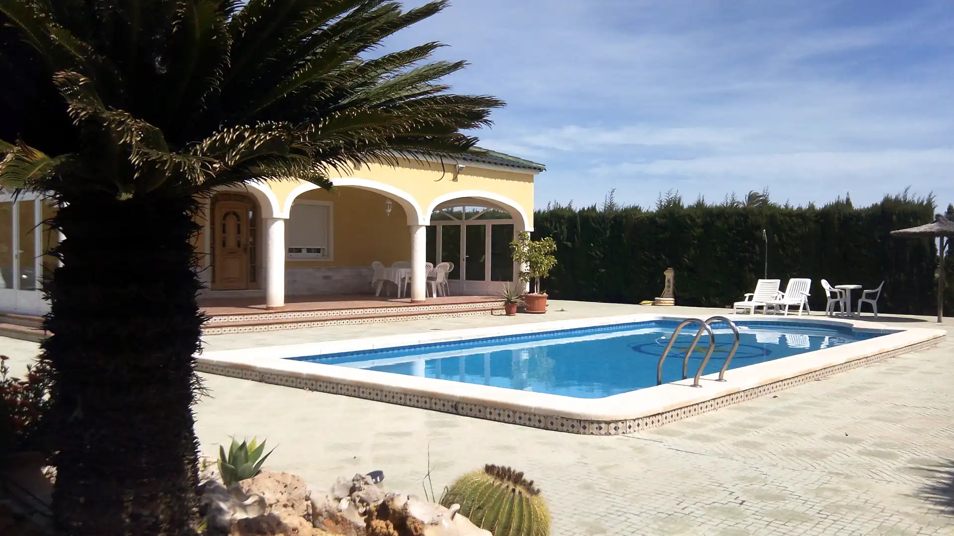 Swimming pool of Houses for rent in Algorós - El Derramador