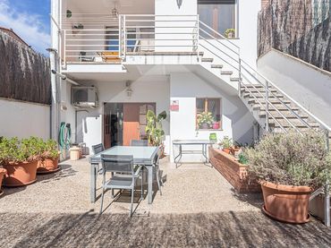 Casa con balcón en venta en Pasaje NOTARI HERRAN DEL