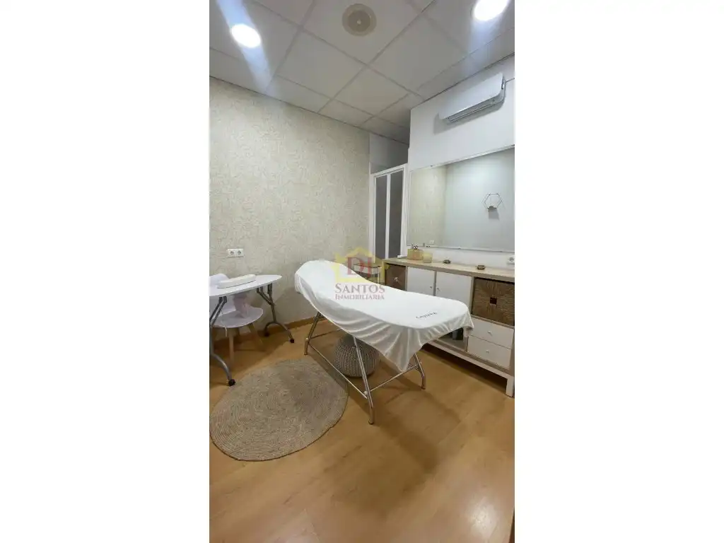 Local comercial de lloguer a Garrido, imagen 7