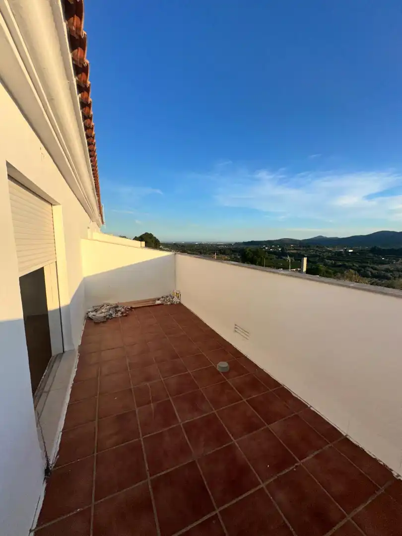 Detached house with terrace for sale in Avinguda del Mar, imagen 2