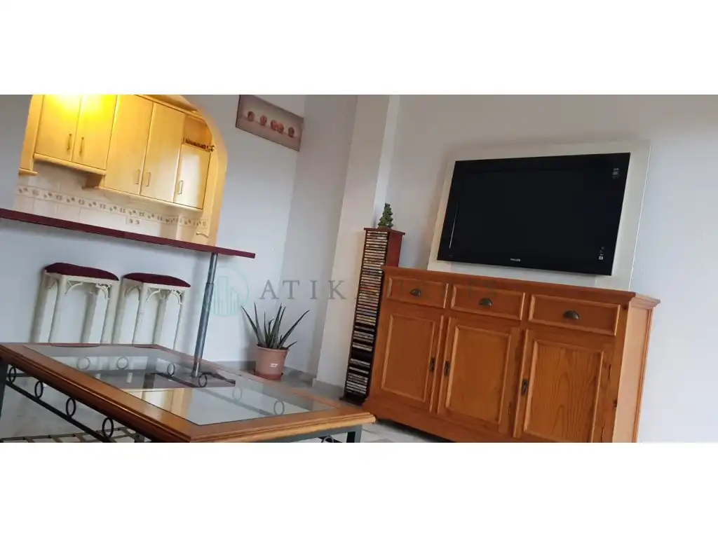 Sala de estar de Piso de alquiler en Mijas con Aire acondicionado, Jardín privado y Terraza