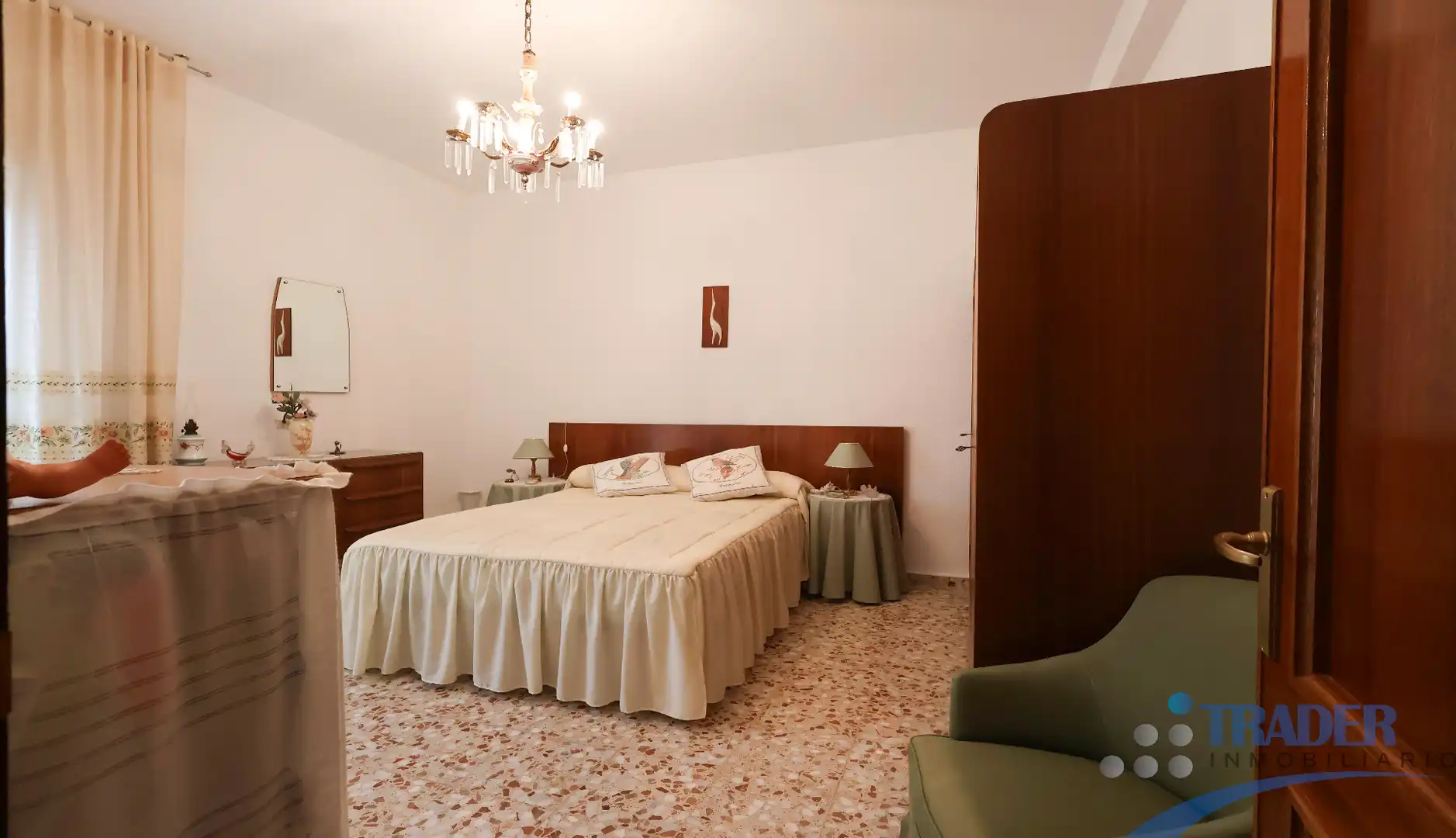 Dormitori de Casa adosada en venda en Los Santos de la Humosa amb Jardí privat, Terrassa i Traster