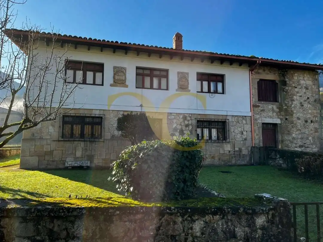 Casa en venda a Póo de Cabrales